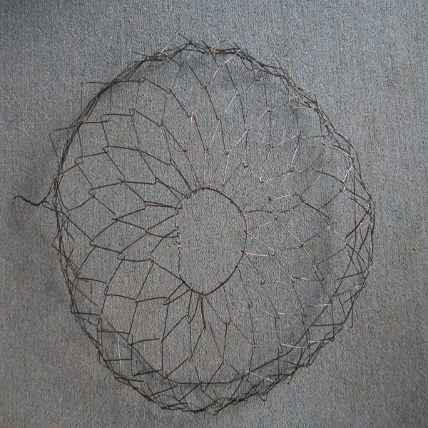 Round Tree Root Wire Mesh Basket